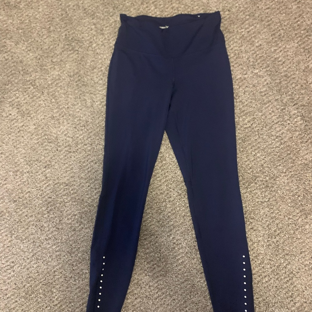 Woman’s large old navy active work out pants